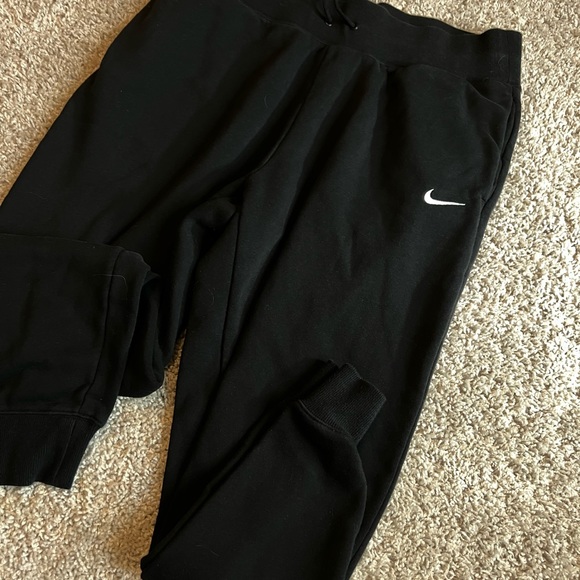 Black Nike Joggers - Picture 6 of 8